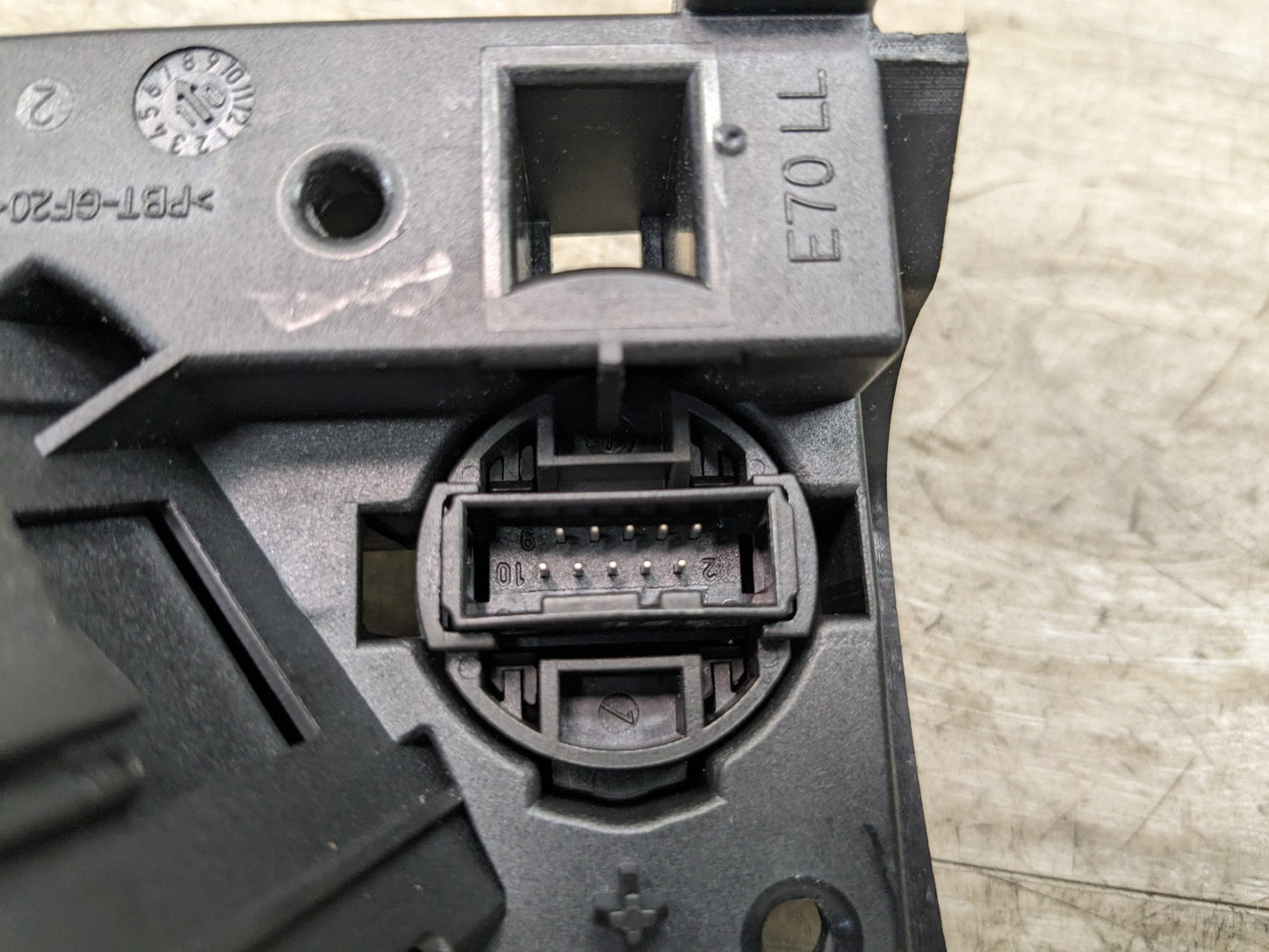 08-13 OEM BMW E70 E71 X5 X6 M Engine Start Stop Button Push Dash Switch Black