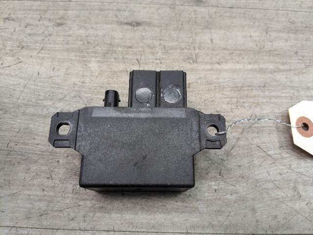 OEM BMW F10 F13 F02 F30 F32 F06 F80 F82 M3 M4 M6 Cooling Fan Relay Control 130A