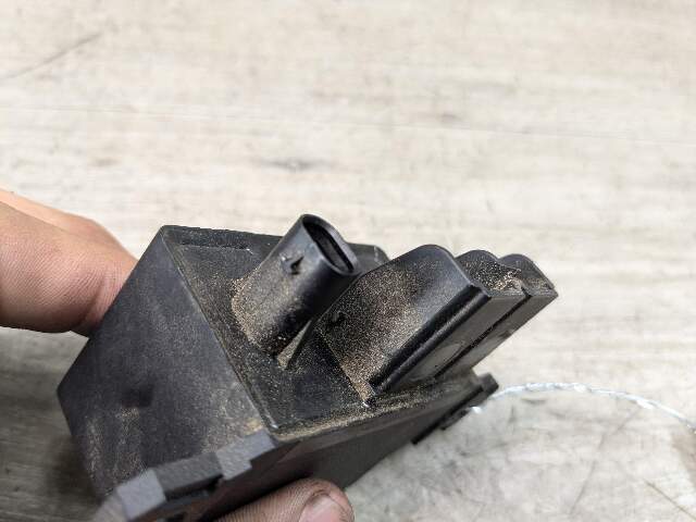 OEM BMW F10 F13 F02 F30 F32 F06 F80 F82 M3 M4 M6 Cooling Fan Relay Control 130A