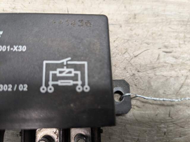 OEM BMW F10 F13 F02 F30 F32 F06 F80 F82 M3 M4 M6 Cooling Fan Relay Control 130A