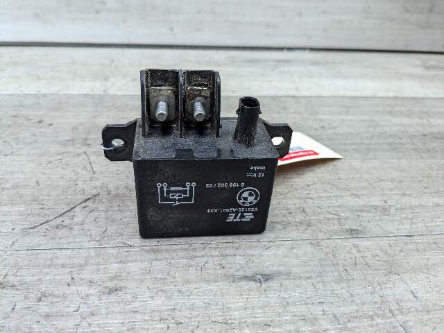 OEM BMW F10 F13 F02 F30 F32 F06 F80 F82 M3 M4 M6 Cooling Fan Relay Control 130A