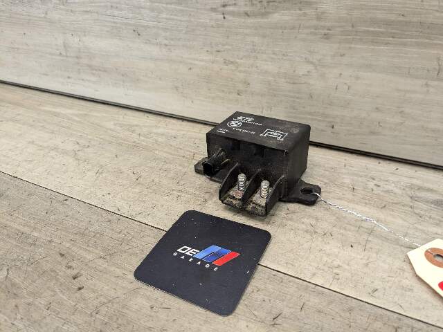 OEM BMW F10 F13 F02 F30 F32 F06 F80 F82 M3 M4 M6 Cooling Fan Relay Control 130A