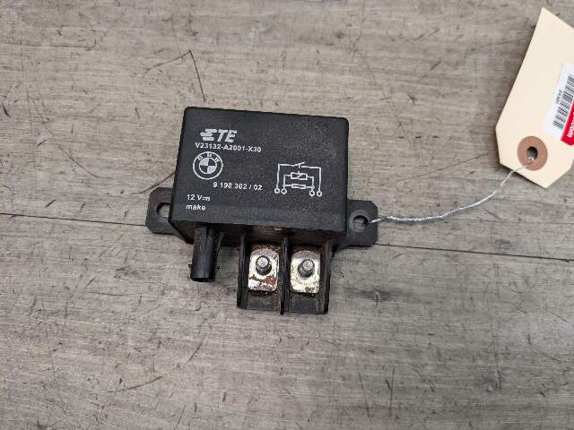 OEM BMW F10 F13 F02 F30 F32 F06 F80 F82 M3 M4 M6 Cooling Fan Relay Control 130A