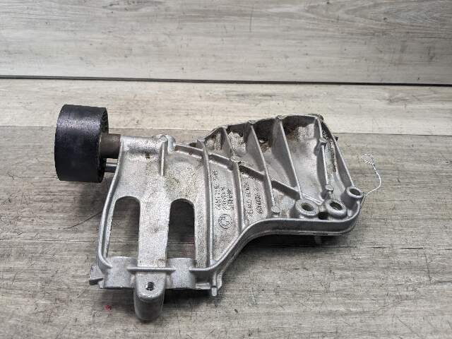 OEM BMW F80 F82 F83 M3 M4 S55 Engine Aux Belt Idler Pulley Bracket Deflection