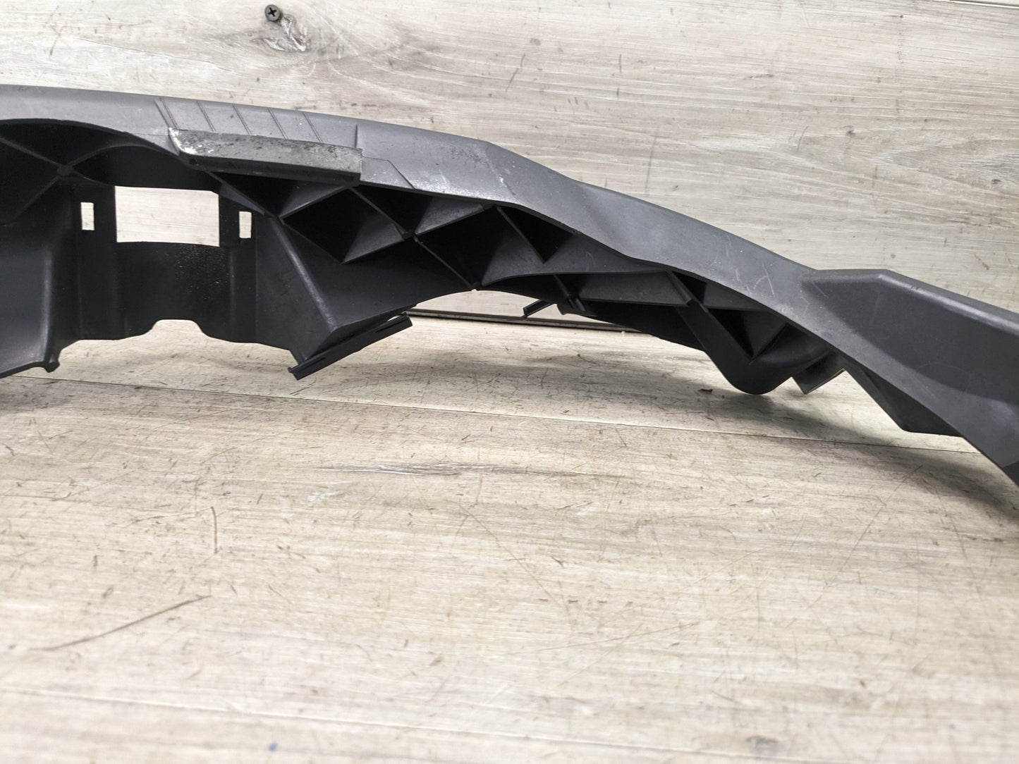 09-11 BMW E90 335 LCI Front Right Passenger Headlight Arm Bracket Mount Plastic