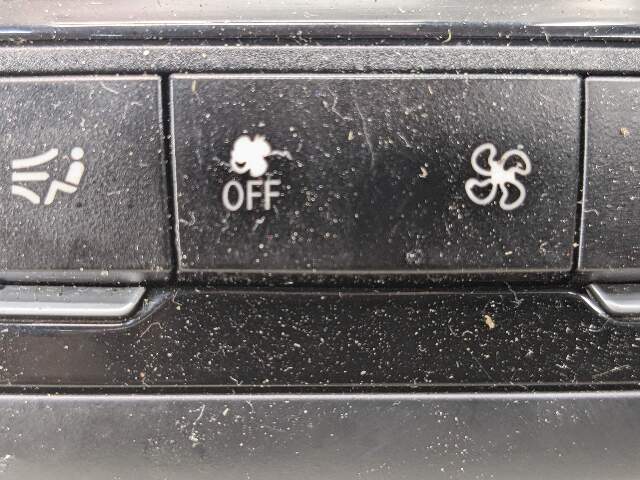 12-18 OEM BMW F80 F30 AC Heater Control Panel Radio Illuminated Media Buttons