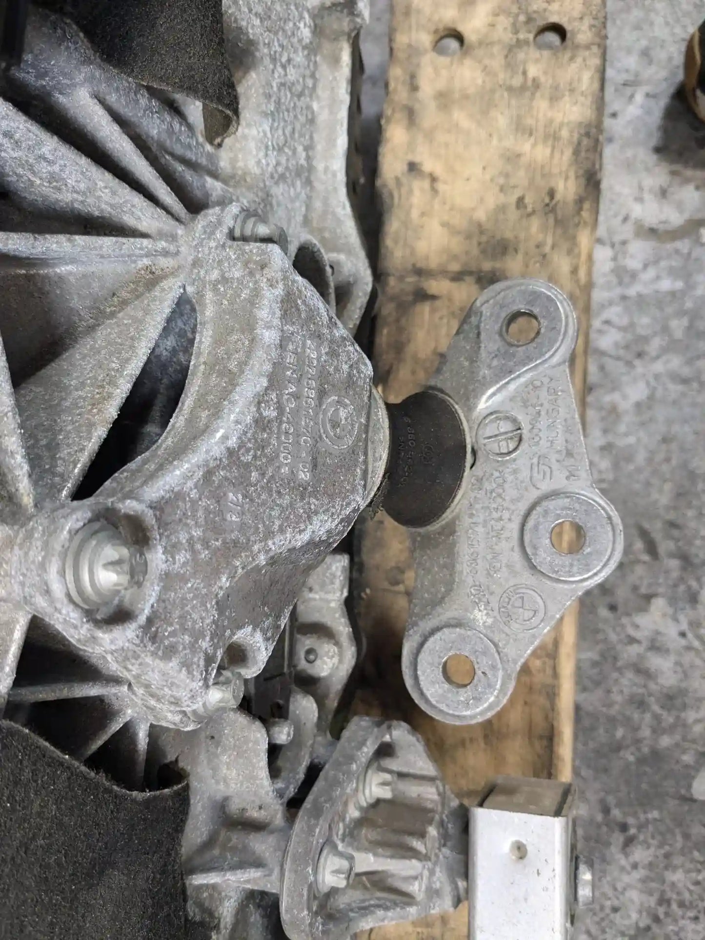 17-20 BMW G30 540 AWD B58 Automatic Transmission Gearbox GA8HP50Z 31k
