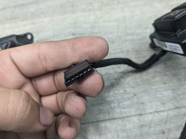 07-13 OEM BMW E82 E88 E90 E92 E93 Steering Wheel Button Switch Trim Cover Bezel