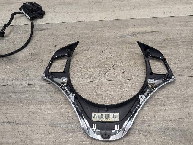 07-13 OEM BMW E82 E88 E90 E92 E93 Steering Wheel Button Switch Trim Cover Bezel