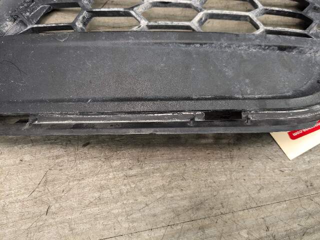 OEM BMW F25 X3 M Sport Front Lower Right Bumper Fog Light Cover Grille