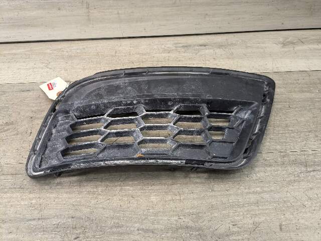 OEM BMW F25 X3 M Sport Front Lower Right Bumper Fog Light Cover Grille
