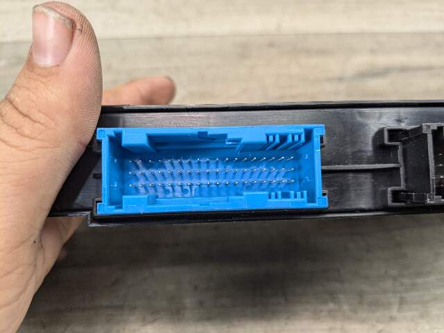OEM BMW X3 X4 F25 F26 Junction Box Body Control Electronics H3 Module Unit JBBFE