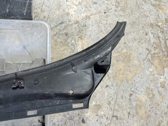 OEM BMW F25 F26 X3 X4 Windshield Cowl Cover Wiper Screen Vent Trim Panel