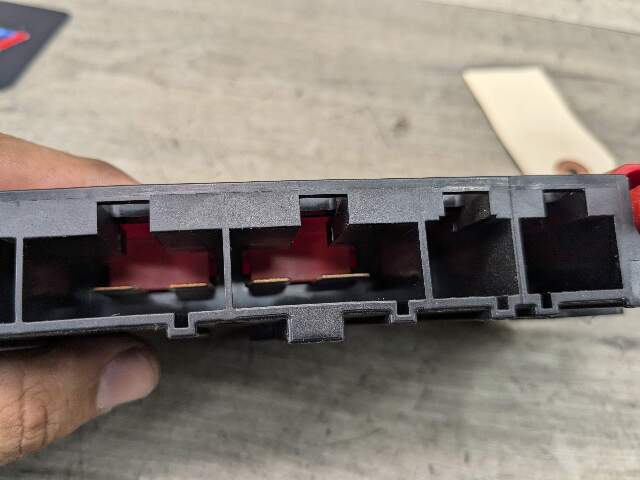 11-19 OEM BMW F22 F23 F30 F32 F36 F80 F82 F87 Positive Battery Power Fuse Box