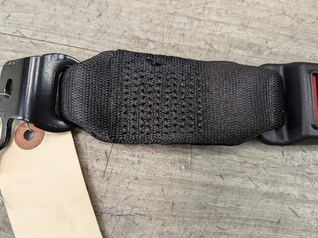 17-21 OEM BMW G20 330 M340 Rear Center Seatbelt Seat Belt Buckle