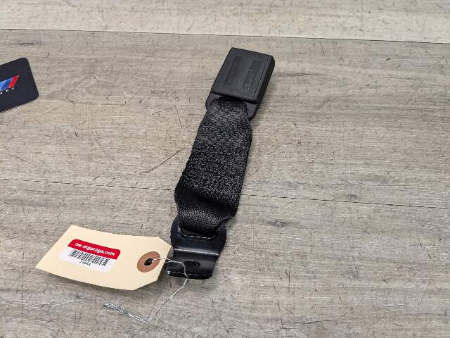 17-21 OEM BMW G20 330 M340 Rear Center Seatbelt Seat Belt Buckle