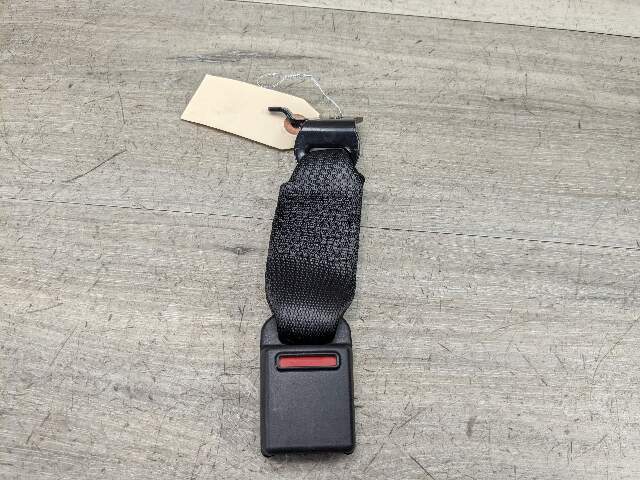 17-21 OEM BMW G20 330 M340 Rear Center Seatbelt Seat Belt Buckle