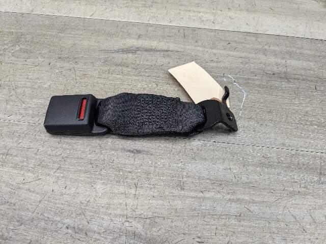 17-21 OEM BMW G20 330 M340 Rear Center Seatbelt Seat Belt Buckle