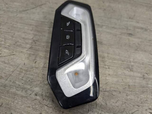 19-24 OEM BMW G20 G06 330 M340 X6 40 M50 Rear Dome Reading Light LED Panel