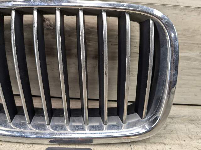 11-13 OEM BMW F10 528 535 550 Front Right Side Bumper Chrome Grille Insert*
