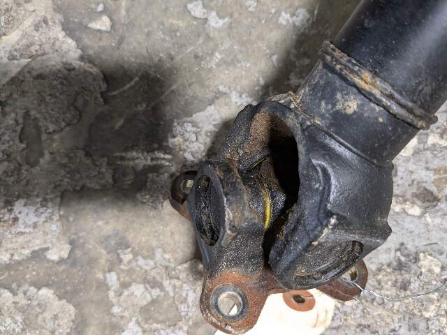 OEM BMW G12 G20 G30 F90 X3 X4 X5 M5 M8 Sedan Drive Shaft Driveshaft Front Output