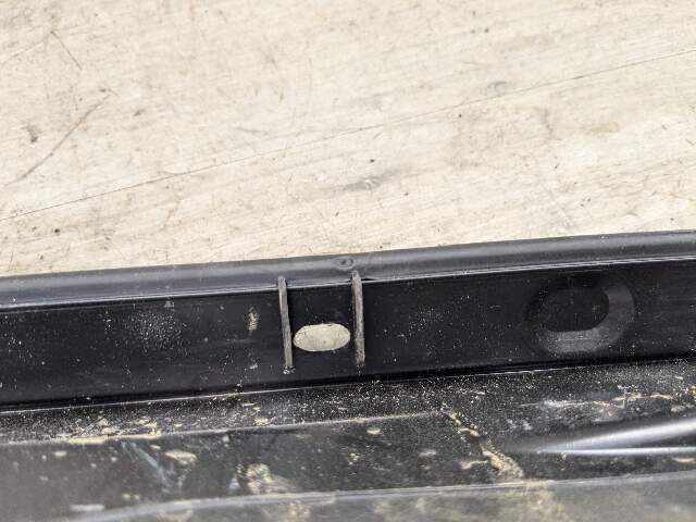 19-24 OEM BMW G20 330 M340 Front Right Passnger Side Fender Ledge Cover