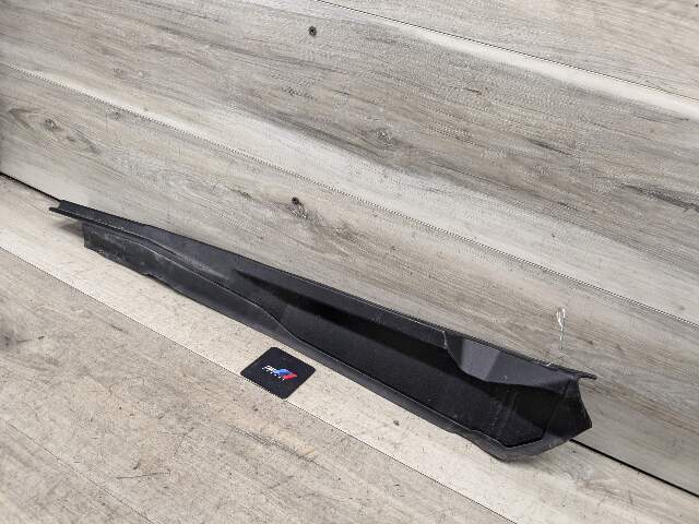 19-24 OEM BMW G20 330 M340 Front Right Passnger Side Fender Ledge Cover