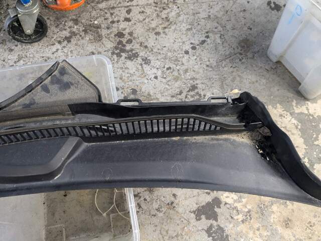 OEM BMW G20 G22 G23 G80 G82 G83 M3 M4 Front Windshield Cowl Trim Cover Panel