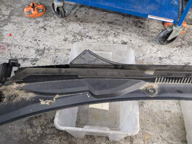 OEM BMW G20 G22 G23 G80 G82 G83 M3 M4 Front Windshield Cowl Trim Cover Panel