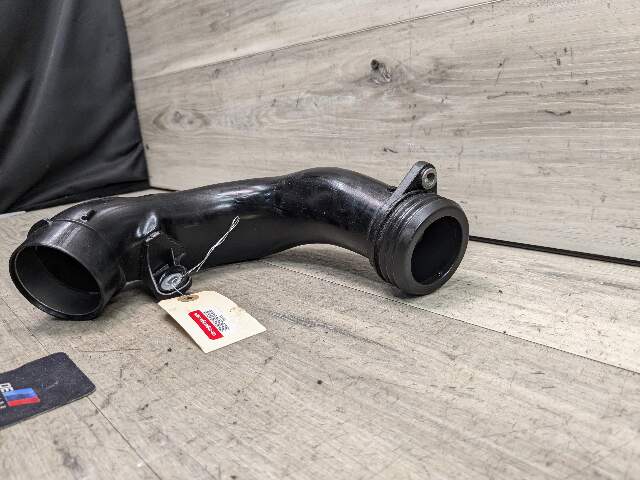 OEM BMW F07 F10 F11 535 Lower Center Turbocharger Air Intake Hose Duct Pipe