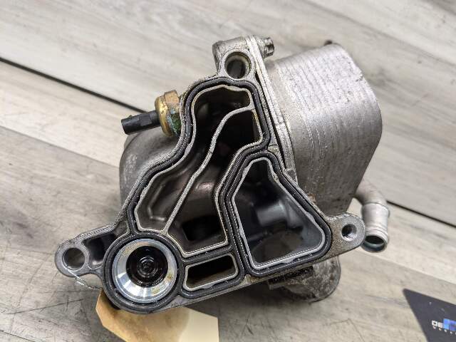 07-13 OEM BMW E82 E90 E92 135 335 N54 N55 Engine Oil Filter Housing COOLER