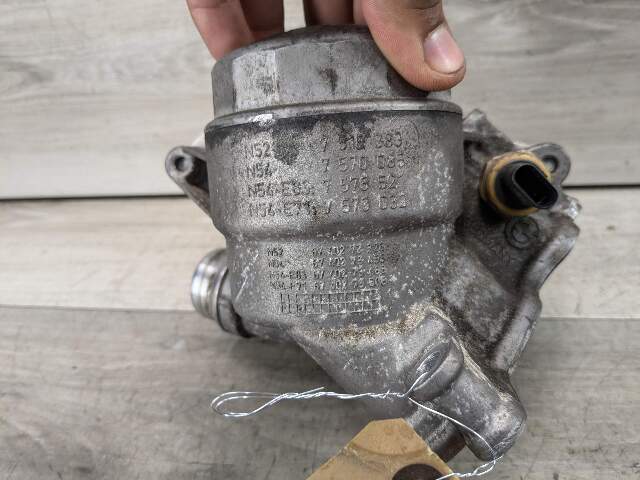 07-13 OEM BMW E82 E90 E92 135 335 N54 N55 Engine Oil Filter Housing COOLER