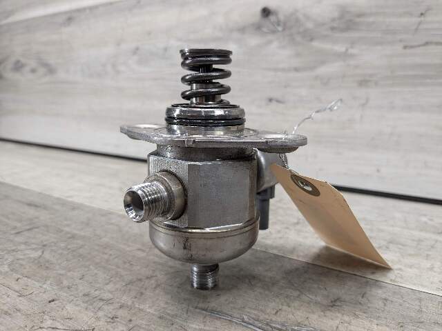 15-20 OEM BMW F80 F82 F83 F87 M2 M3 M4 Engine S55 HPFP High Pressure Fuel Pump