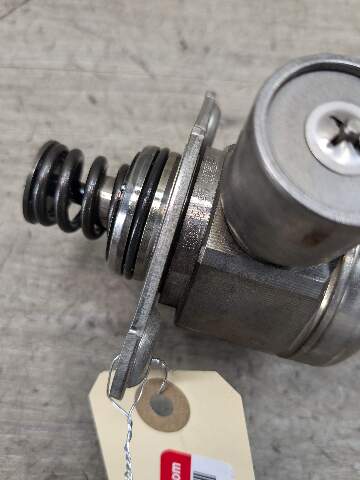 15-20 OEM BMW F80 F82 F83 F87 M2 M3 M4 Engine S55 HPFP High Pressure Fuel Pump