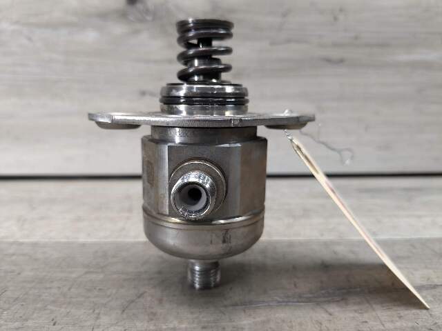 15-20 OEM BMW F80 F82 F83 F87 M2 M3 M4 Engine S55 HPFP High Pressure Fuel Pump