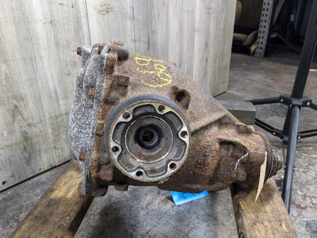 09-11 OEM BMW E90 E91 E92 E93 335d Diesel Rear Differential Axle Carrier 2.81