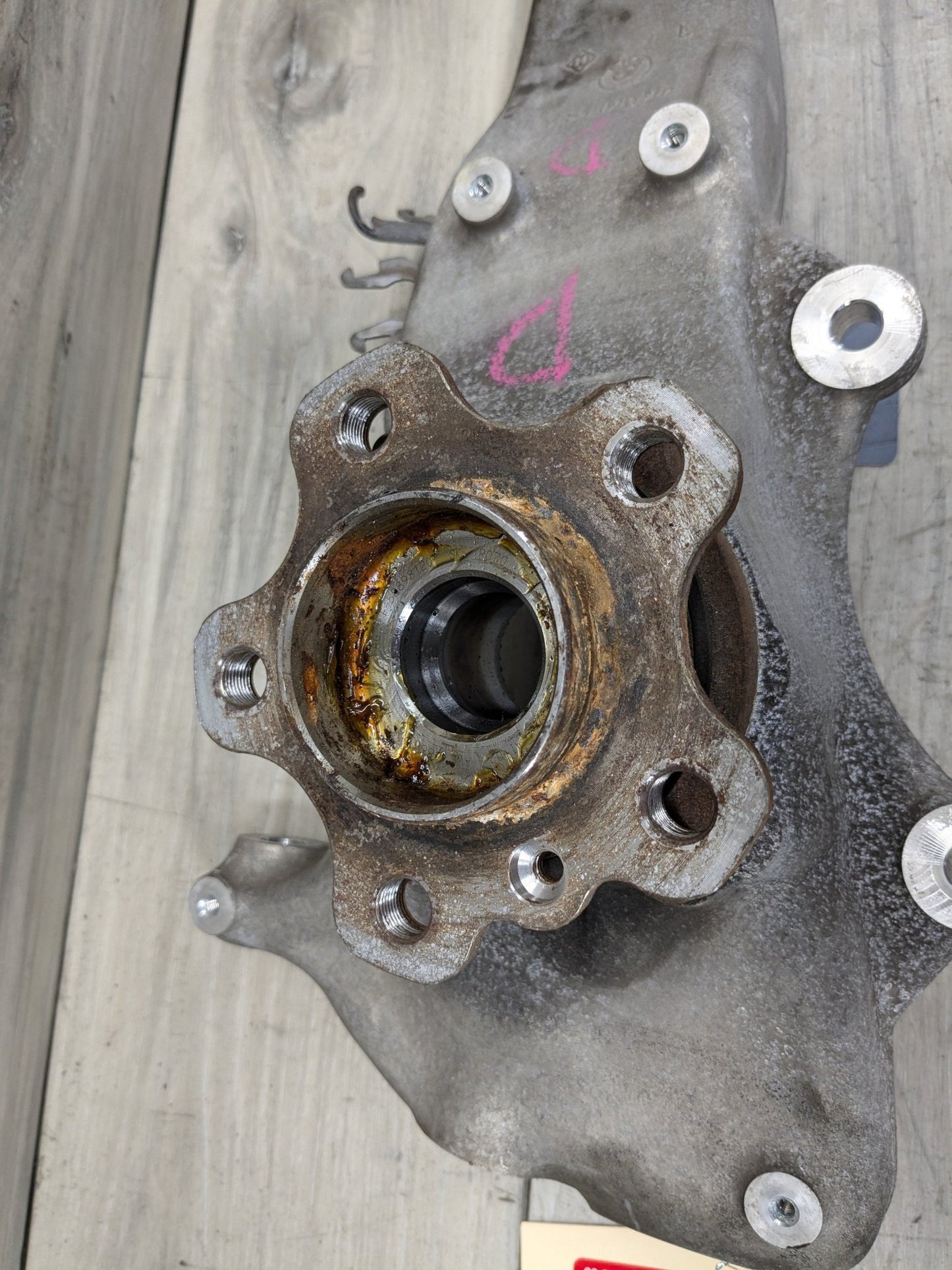 17-20 OEM BMW G30 530 540 550 AWD Front Left Hub Spindle Knuckle Wheel Bearing