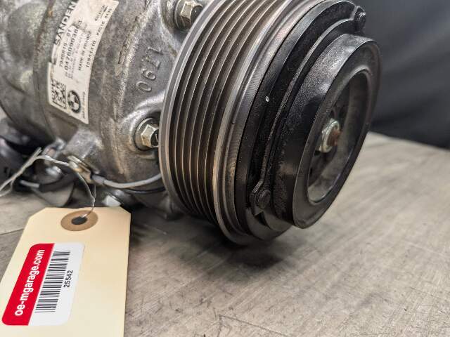 17-20 OEM BMW G30 F90 G12 X5 B58 Engine AC Compressor Clutch Pump W/ Pulley