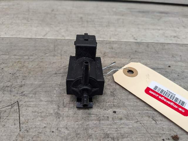 OEM BMW E82 E88 E90 F30 F32 F36 Engine Exhaust Vacuum Valve Solenoid