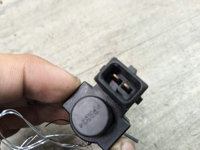 OEM BMW E82 E88 E90 F30 F32 F36 Engine Exhaust Vacuum Valve Solenoid