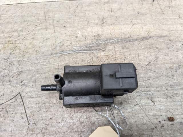 OEM BMW E82 E88 E90 F30 F32 F36 Engine Exhaust Vacuum Valve Solenoid