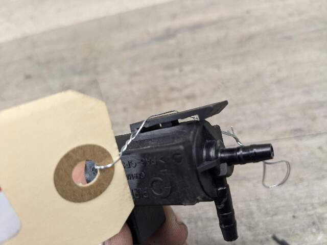 OEM BMW E82 E88 E90 F30 F32 F36 Engine Exhaust Vacuum Valve Solenoid