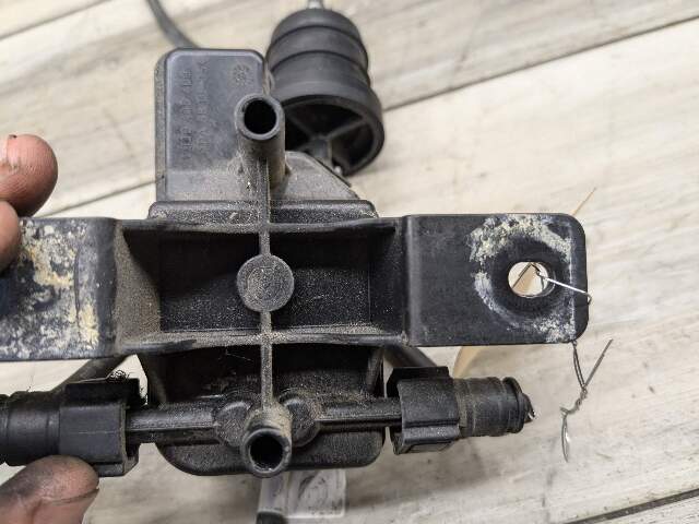 09-13 OEM BMW E70 E90 X5 335D M57N2 Diesel Emission Fluid Transfer Pump SCR