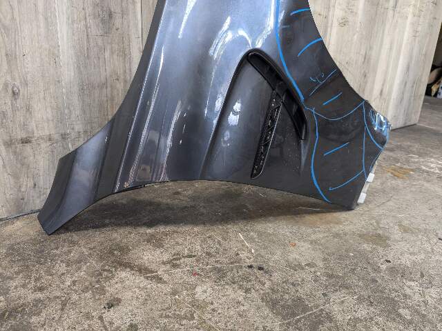 15-18 OEM BMW F80 M3 Sedan Front Right Passenger Fender Panel Gray B39 *NOTE