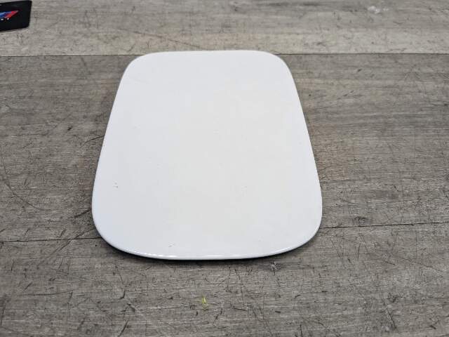 08-13 OEM BMW E82 E88 Coupe Rear Fuel Gas Tank Flap Lid Cover Cap White