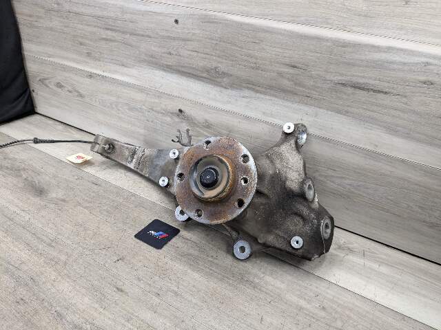 OEM BMW F10 F06 F12 F13 RWD Front Right Side Hub Spindle Carrier Knuckle