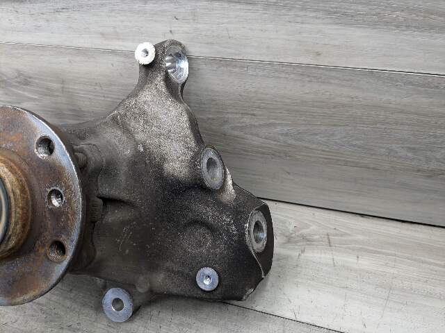 OEM BMW F10 F06 F12 F13 RWD Front Right Side Hub Spindle Carrier Knuckle