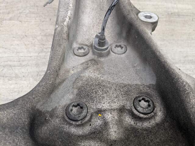 OEM BMW F10 F06 F12 F13 RWD Front Right Side Hub Spindle Carrier Knuckle