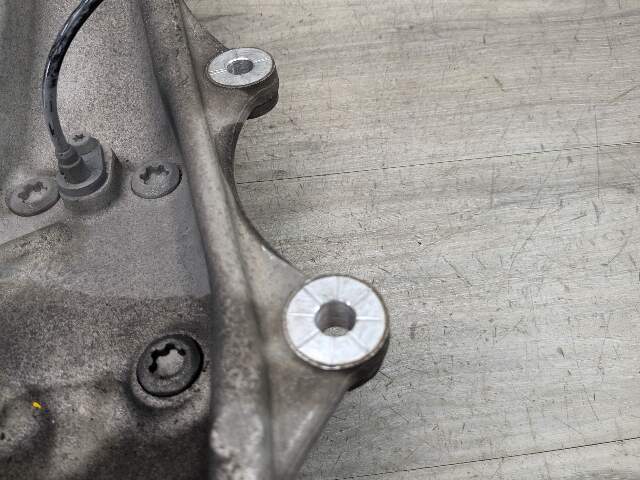 OEM BMW F10 F06 F12 F13 RWD Front Right Side Hub Spindle Carrier Knuckle