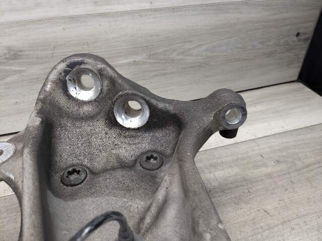 OEM BMW F10 F06 F12 F13 RWD Front Right Side Hub Spindle Carrier Knuckle